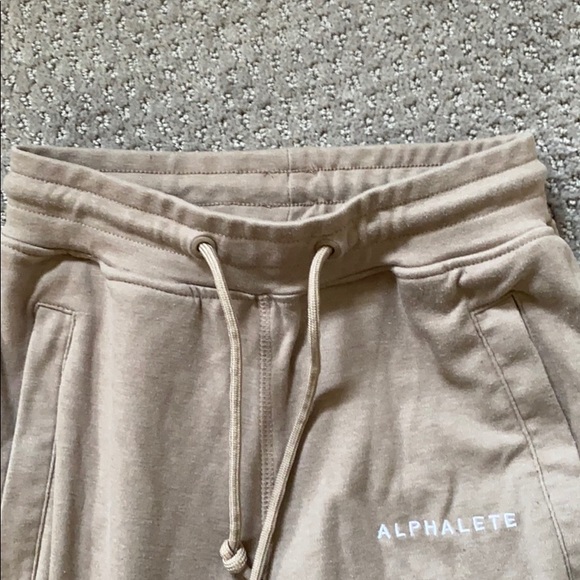 Alphalete Joggers XS tan - Picture 5 of 5